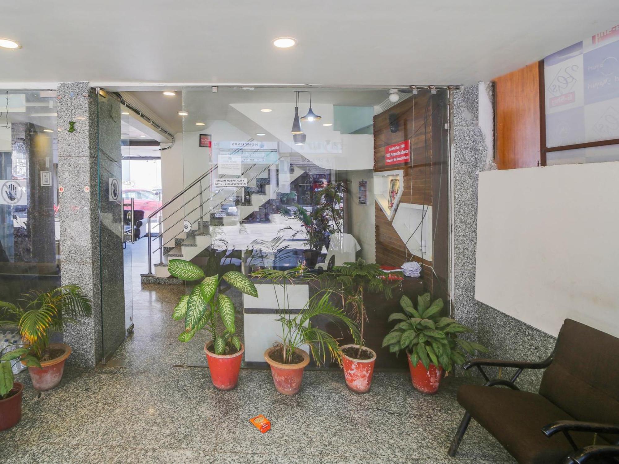 Super Hotel O The Surbhi Бхопал Экстерьер фото