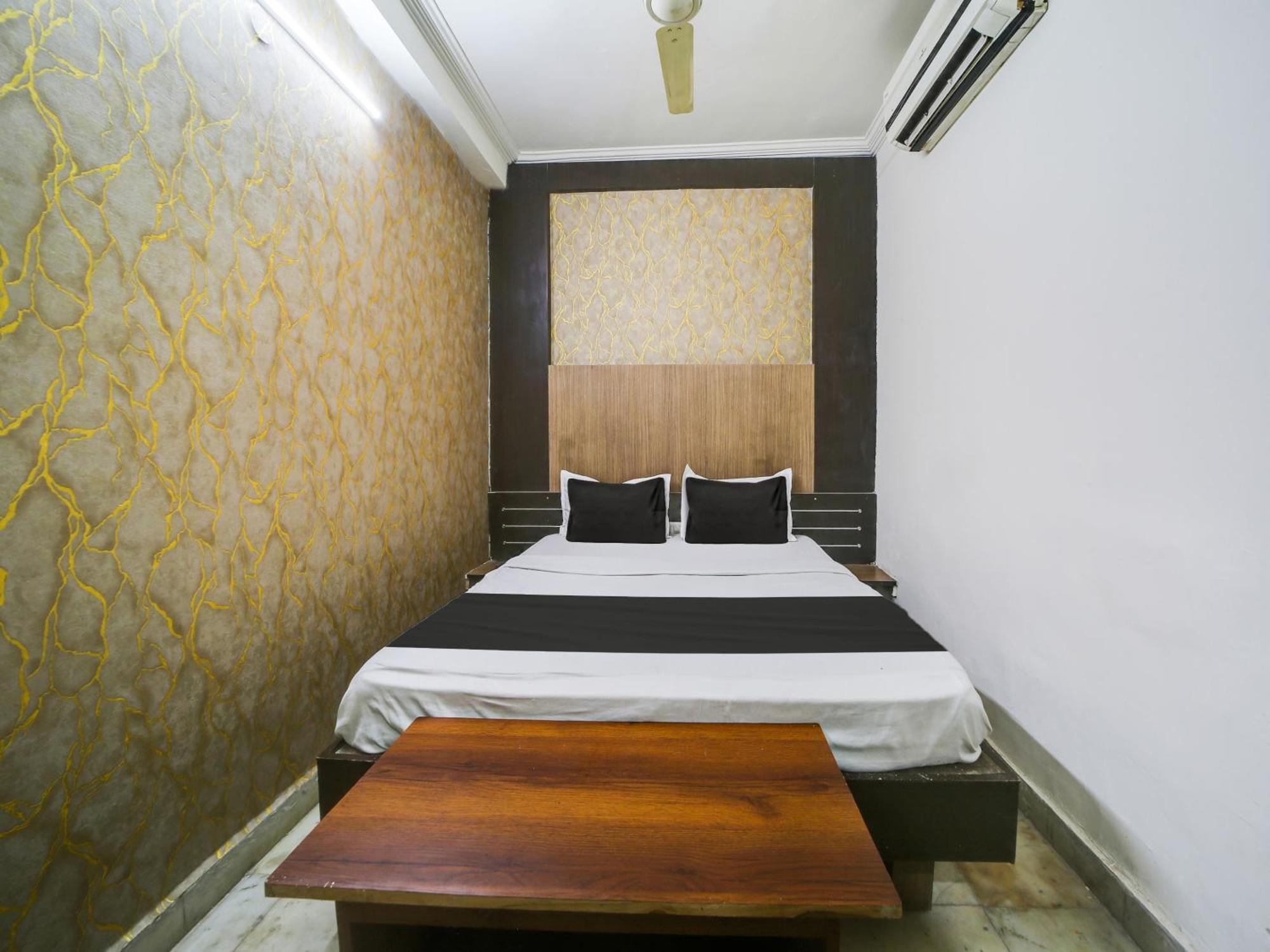 Super Hotel O The Surbhi Бхопал Экстерьер фото